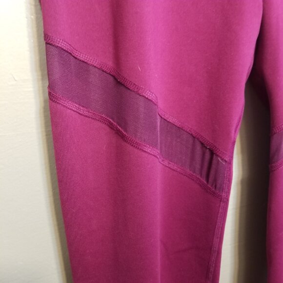 Old Navy Active Fitted Leggings, Go-Dry, Large, Burgundy - Picture 2 of 8